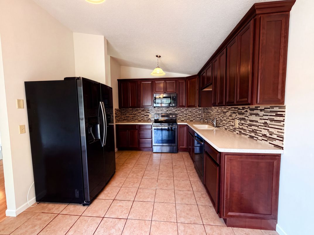 Property photo 2 of 16066 Foliage Ave W