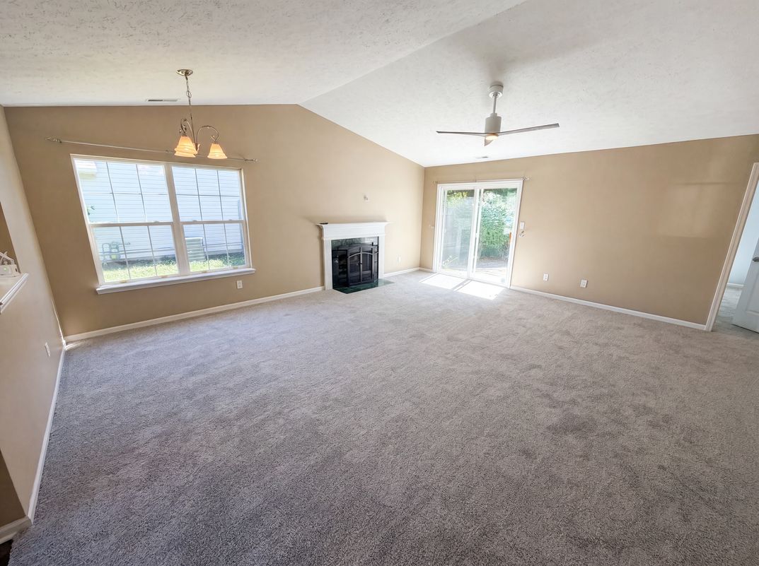 Property photo 3 of 2709 Lucas Dr