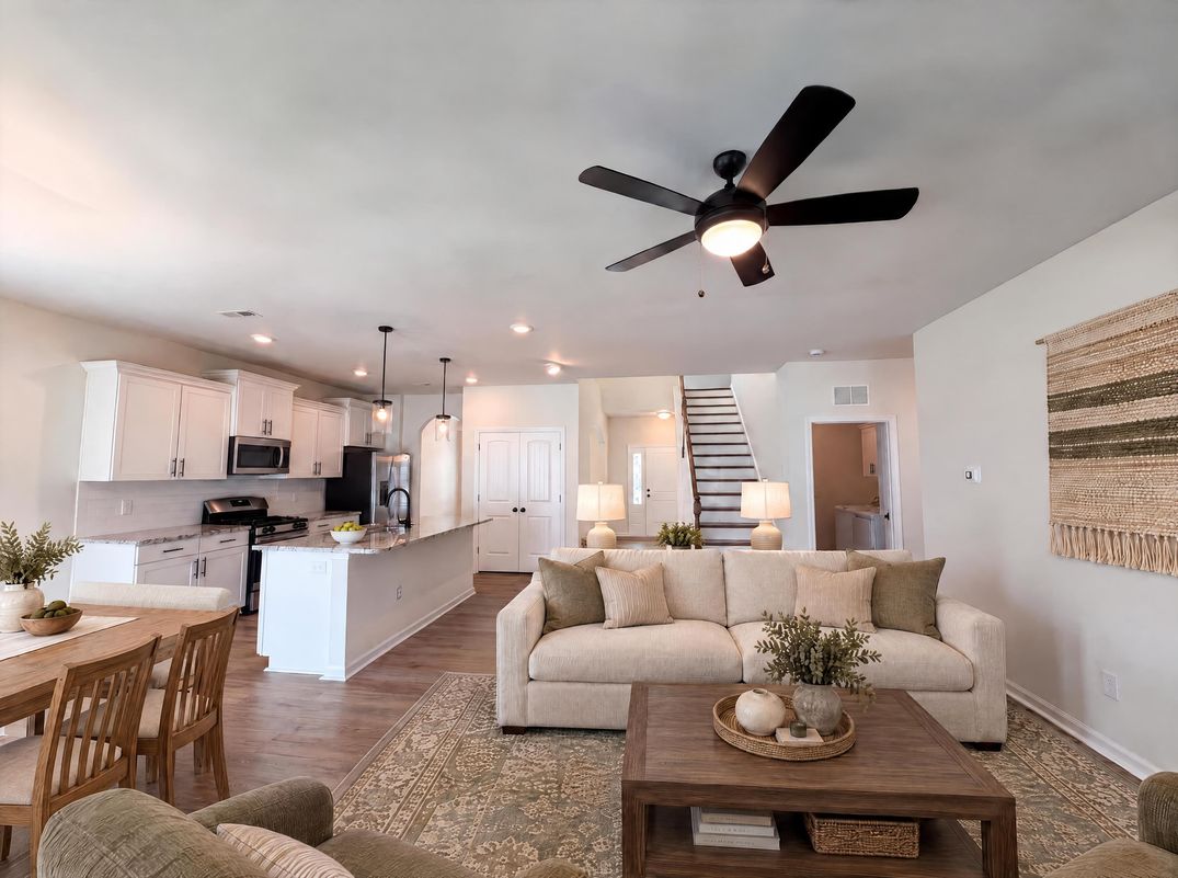 Property photo 3 of 7463 Buckview Ct