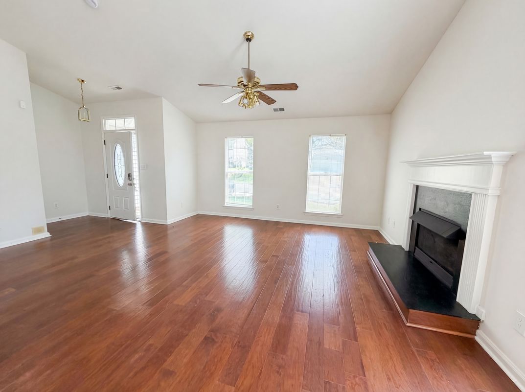 Property photo 3 of 12525 Panthersville Dr