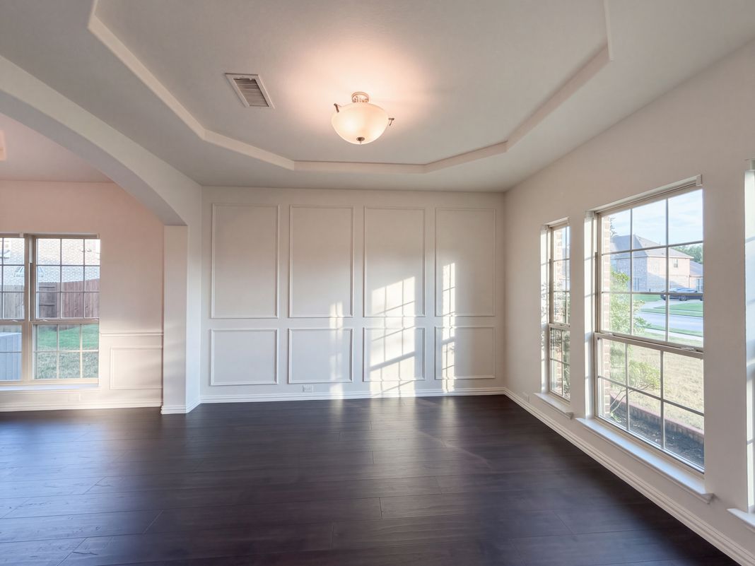 Property photo 3 of 908 Heath Creek Dr