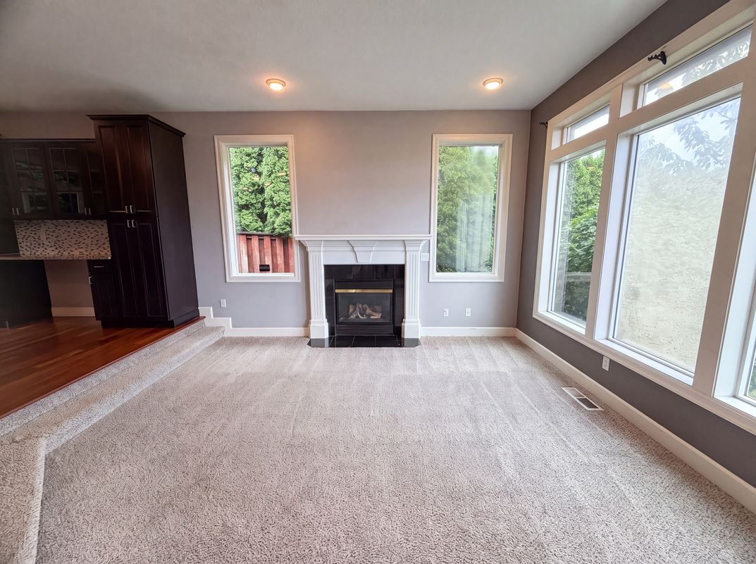 Property photo 3 of 14210 SE Rolling Meadows Dr
