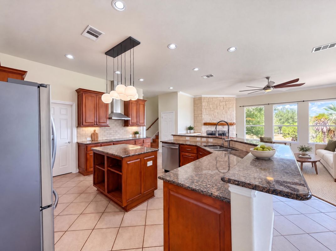 Property photo 2 of 302 Saddletree Ln