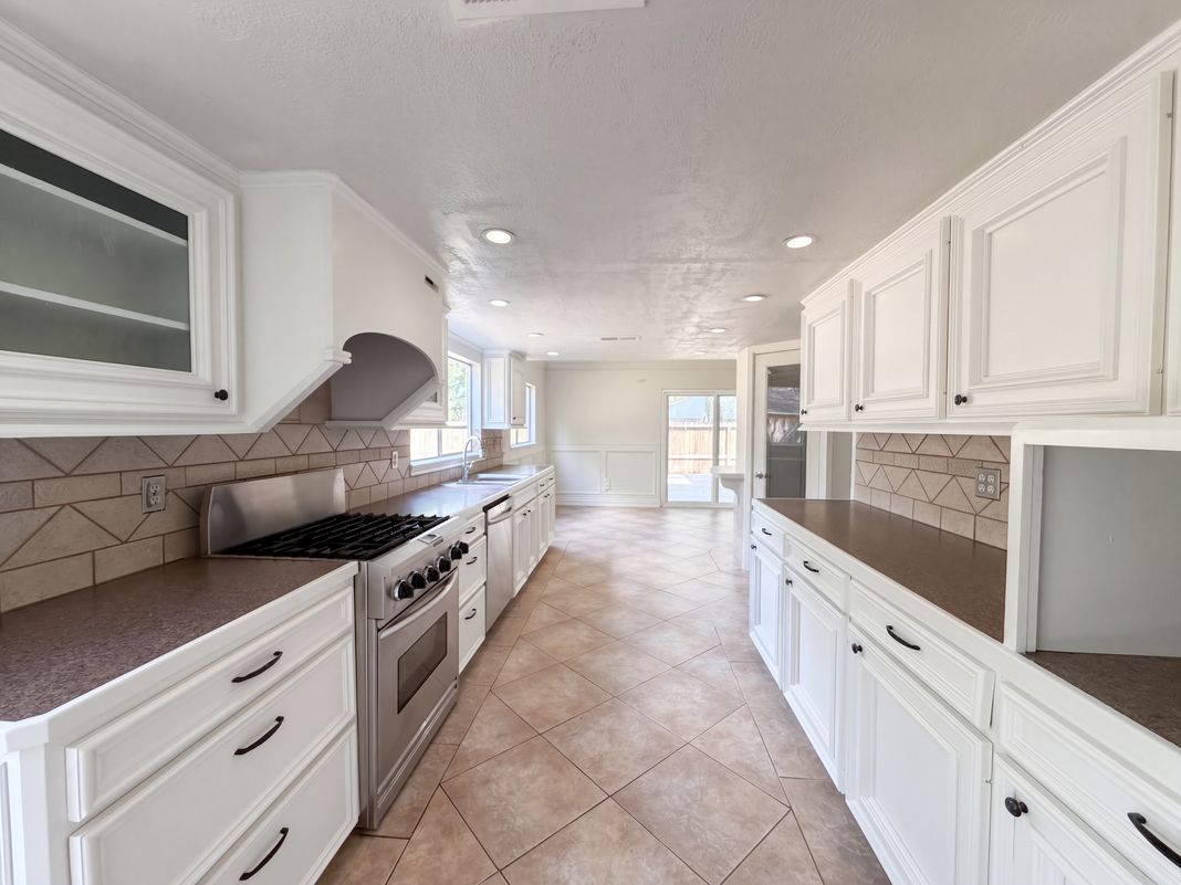 Property photo 2 of 3147 Glade Springs Dr