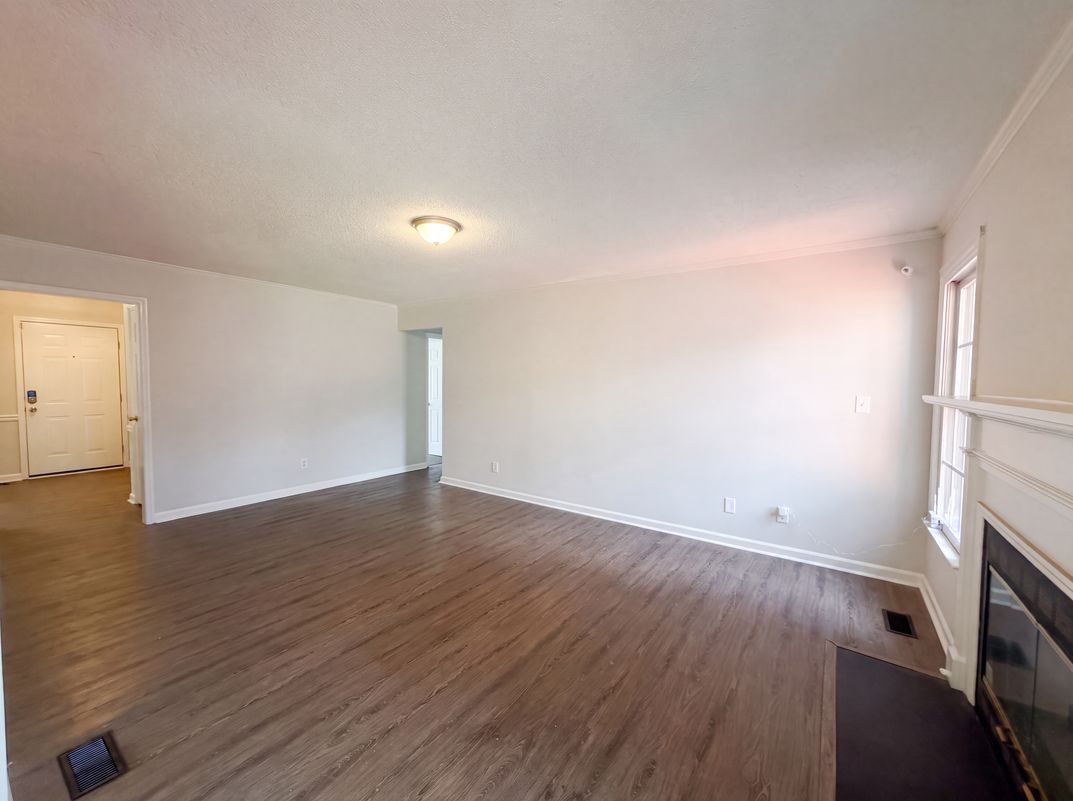 Property photo 3 of 4013 Burleigh Pl