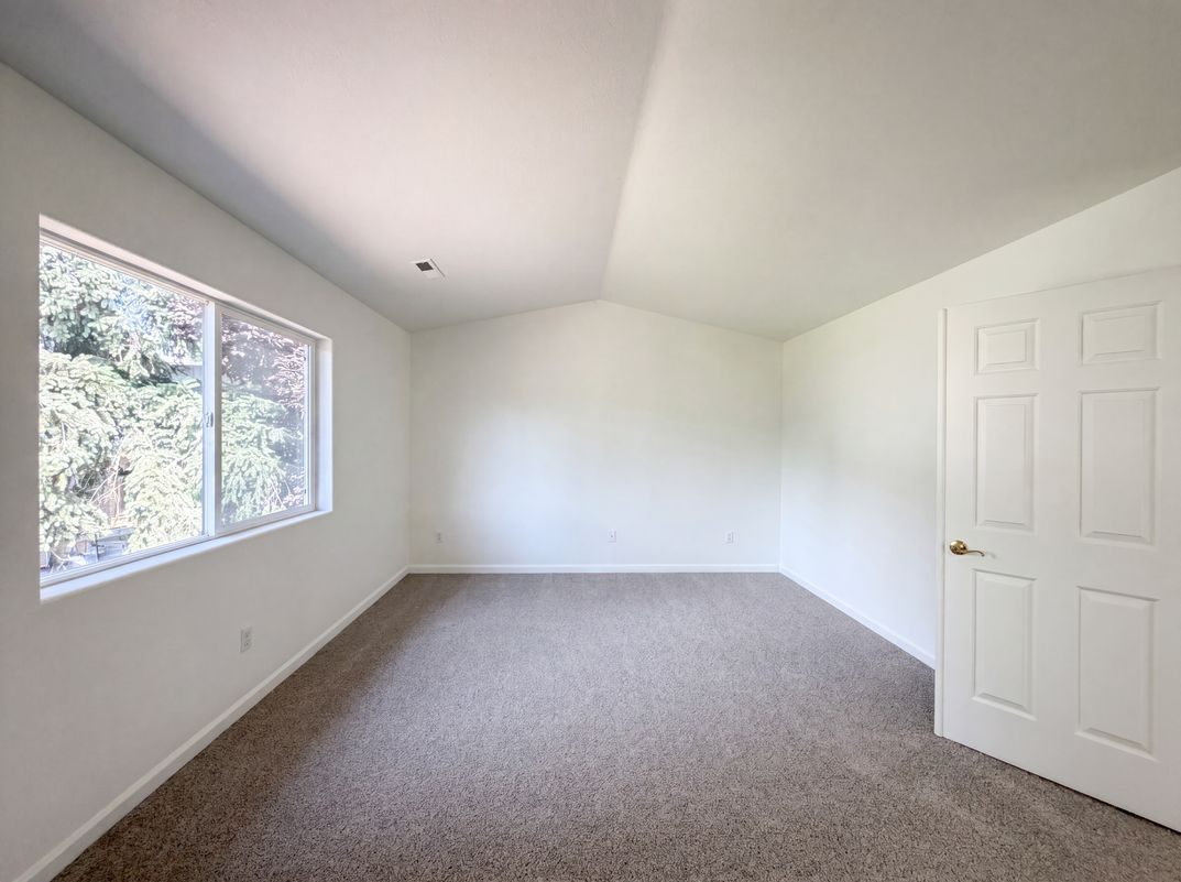 Photo 16 of 27 of 451 NW Yosemite Ter, Beaverton, OR