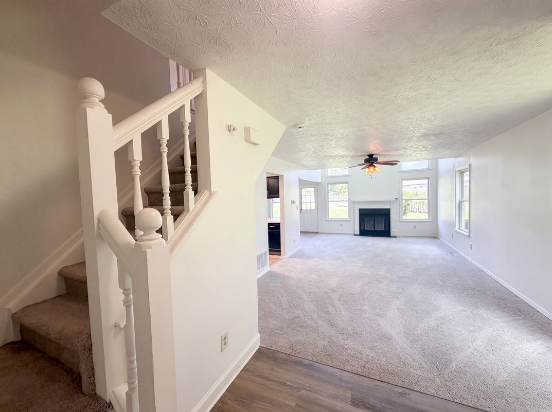 Property photo 3 of 7761 Sagemeadow Ct