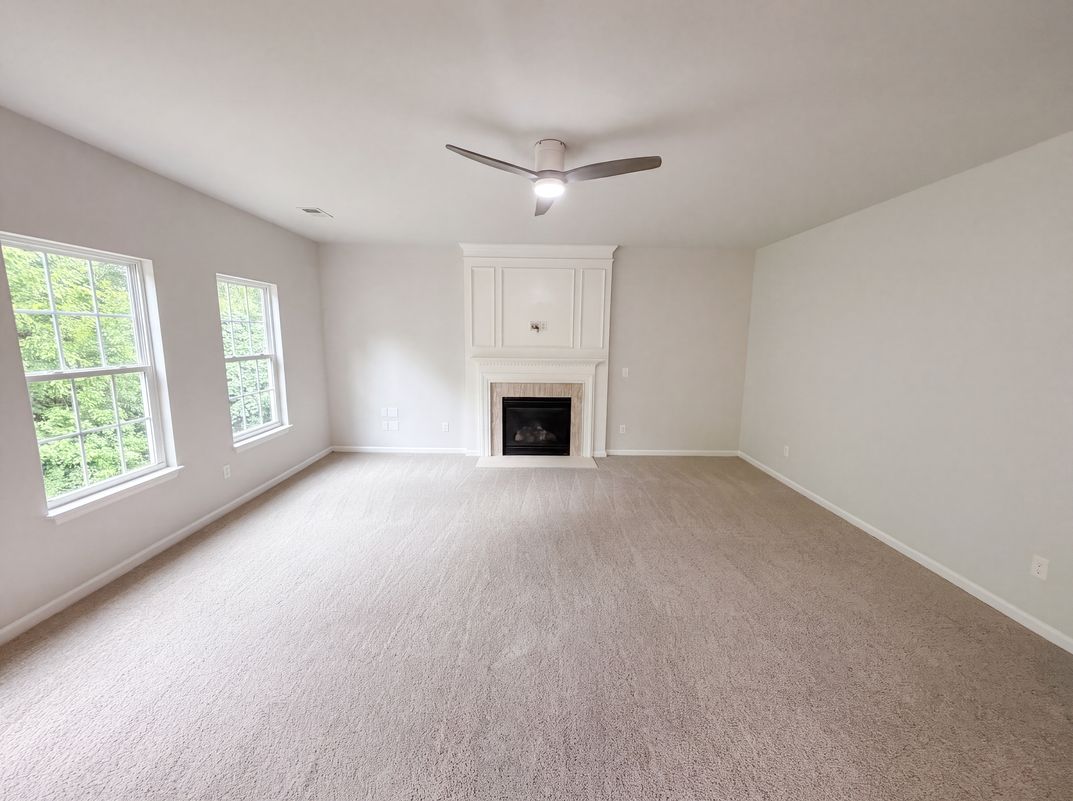Property photo 3 of 109 Hydrangea Way