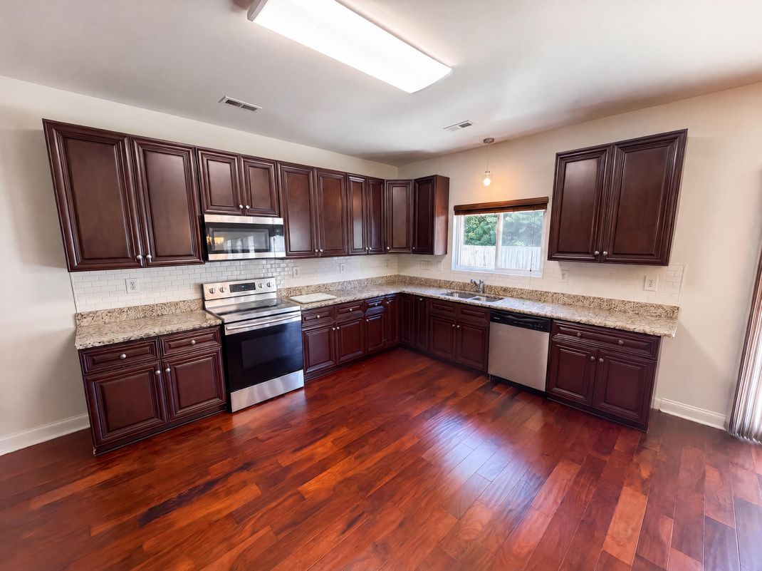 Property photo 2 of 14021 Pinyon Pine Ln