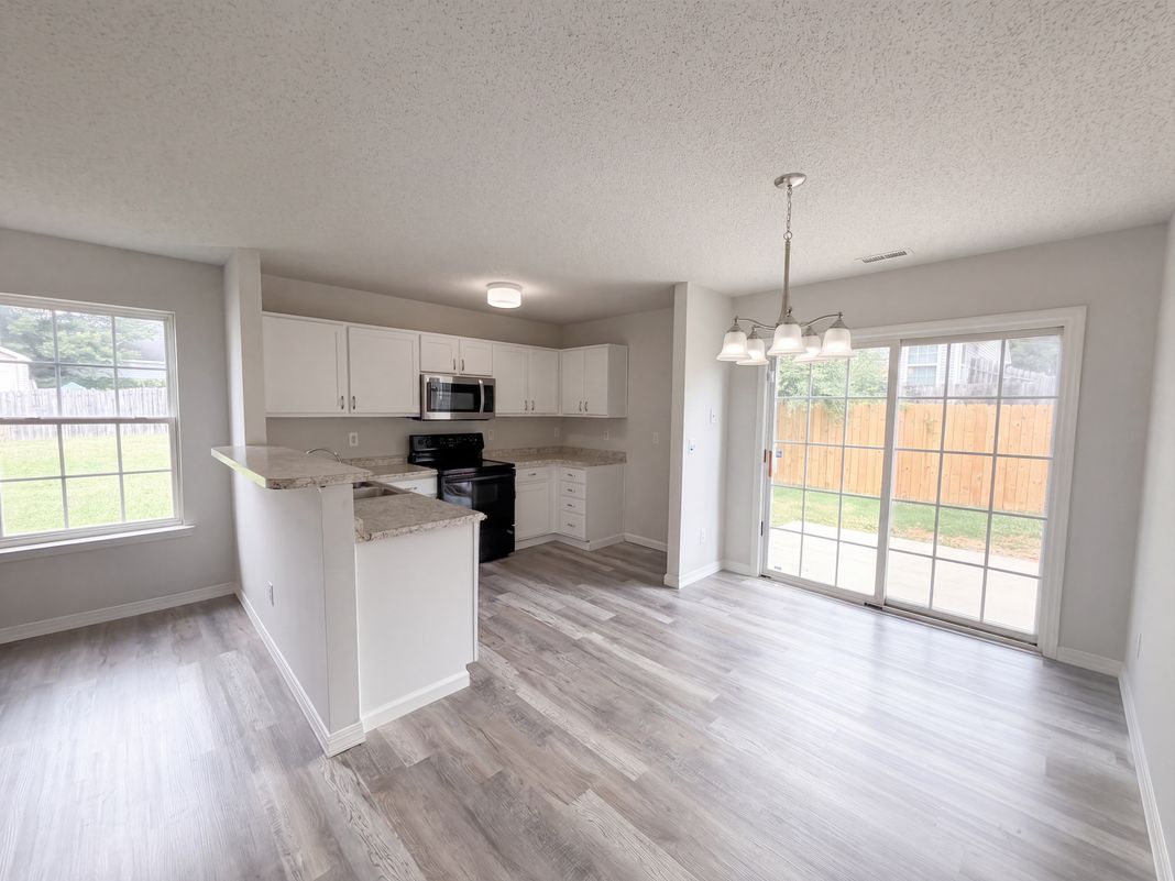 Property photo 2 of 5809 Weddington Rd