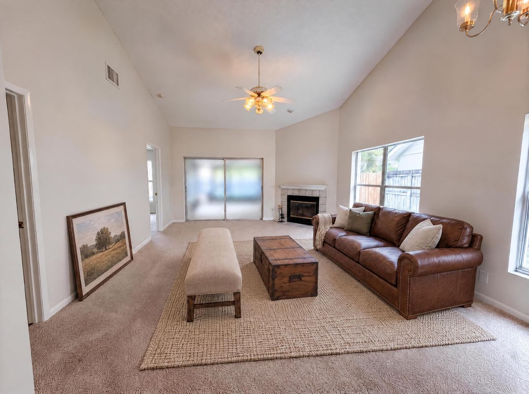 Property photo 3 of 8613 Cottonway Ln