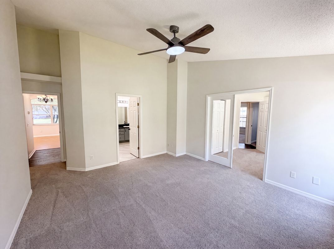 Photo 13 of 34 of 701 Magnolia Creek Cir, Orlando, FL