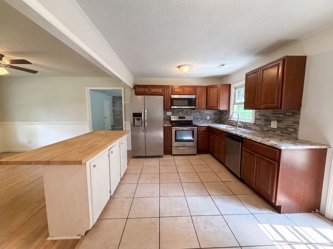 Property photo 2 of 529 Timberlane Dr