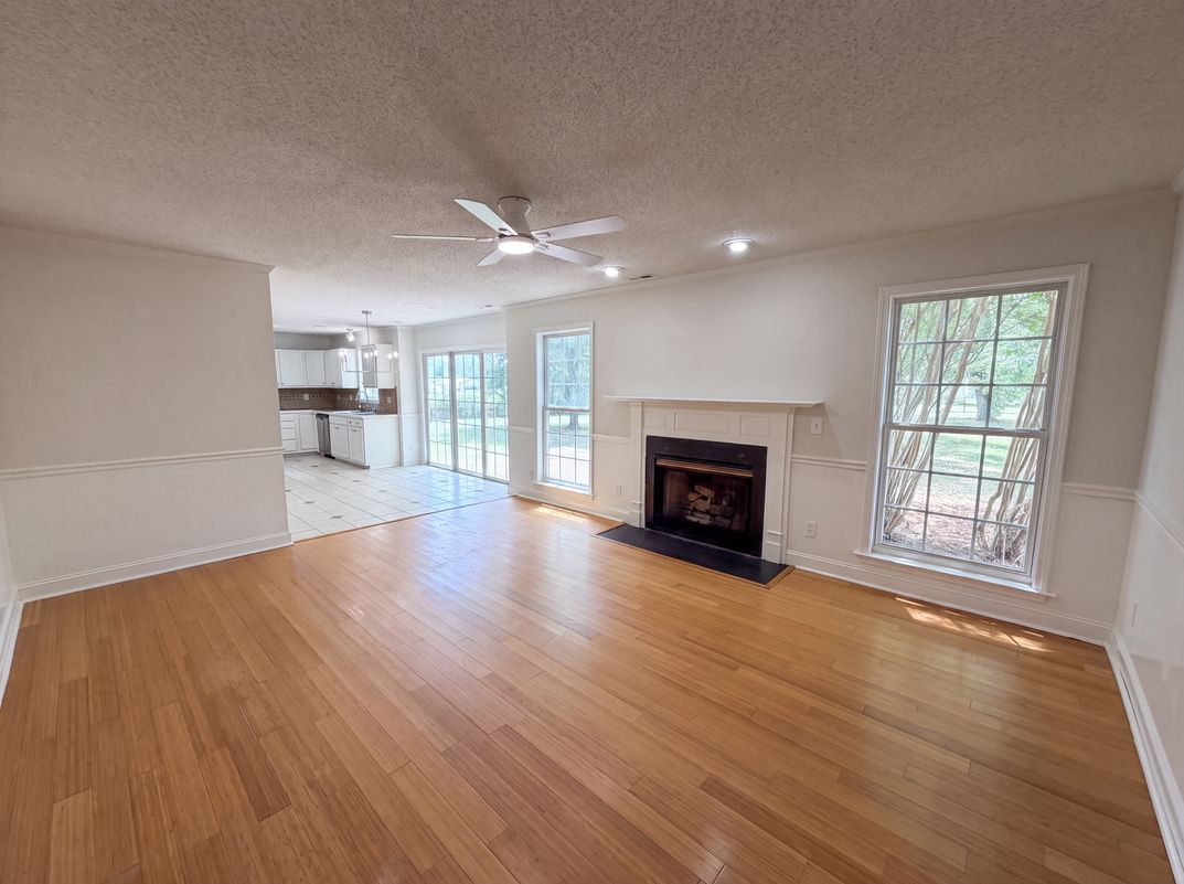 Property photo 3 of 729 Cress School Rd