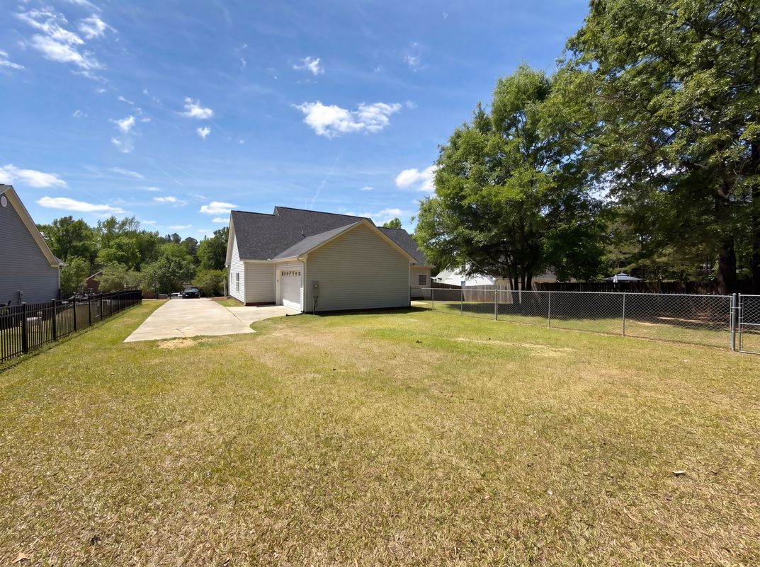 Photo 18 of 21 of 4217 Strickland Ct, Lancaster, SC