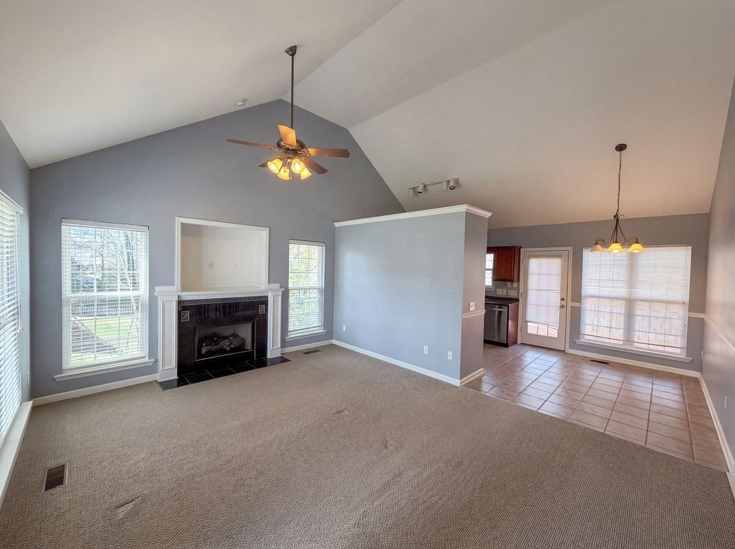 Property photo 3 of 6937 Bucksland Dr