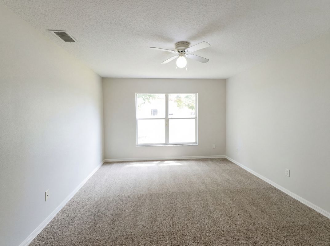 Photo 14 of 24 of 1021 Dekleva Dr, Apopka, FL