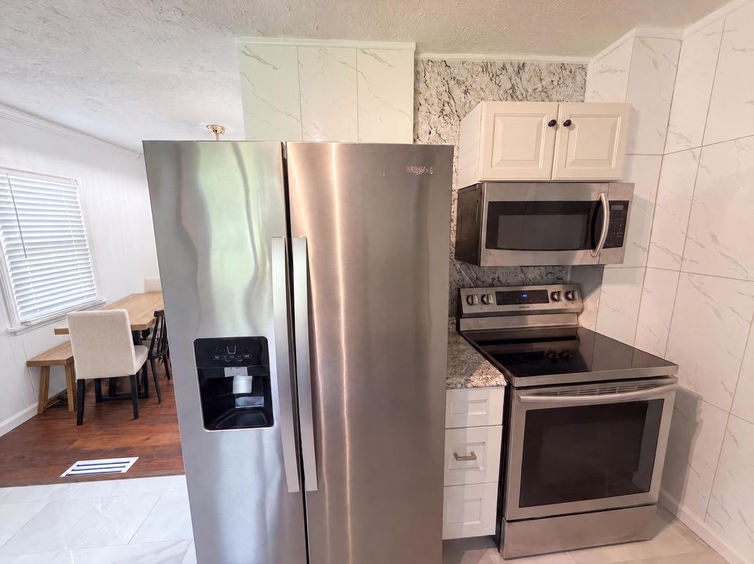 Property photo 2 of 601 Rhoads Ave