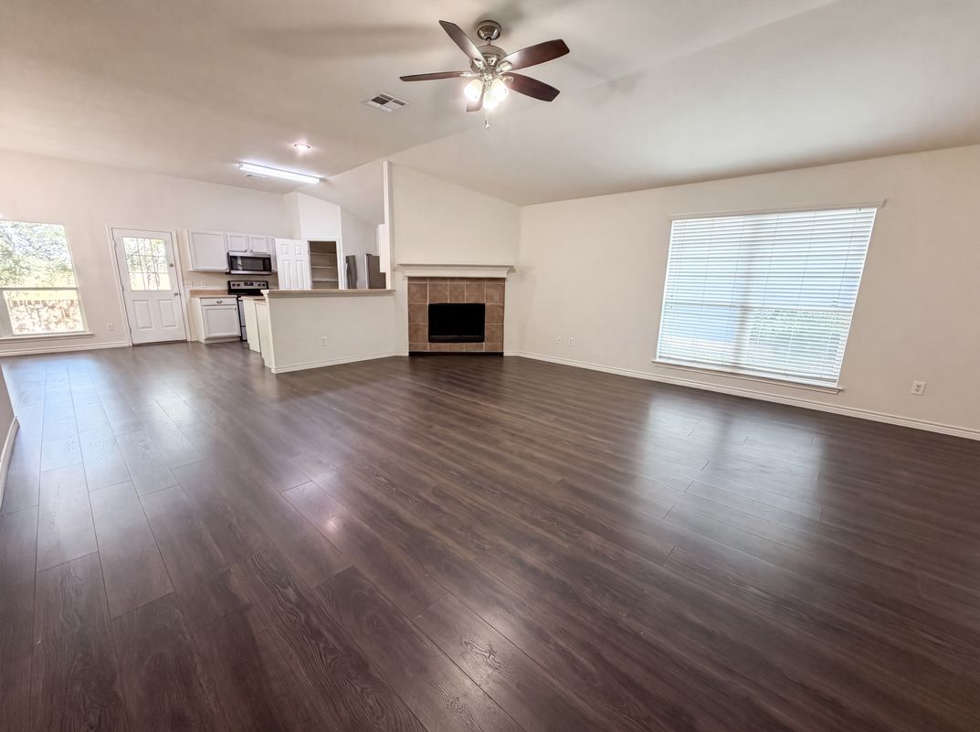 Property photo 3 of 109 Eagle Dr