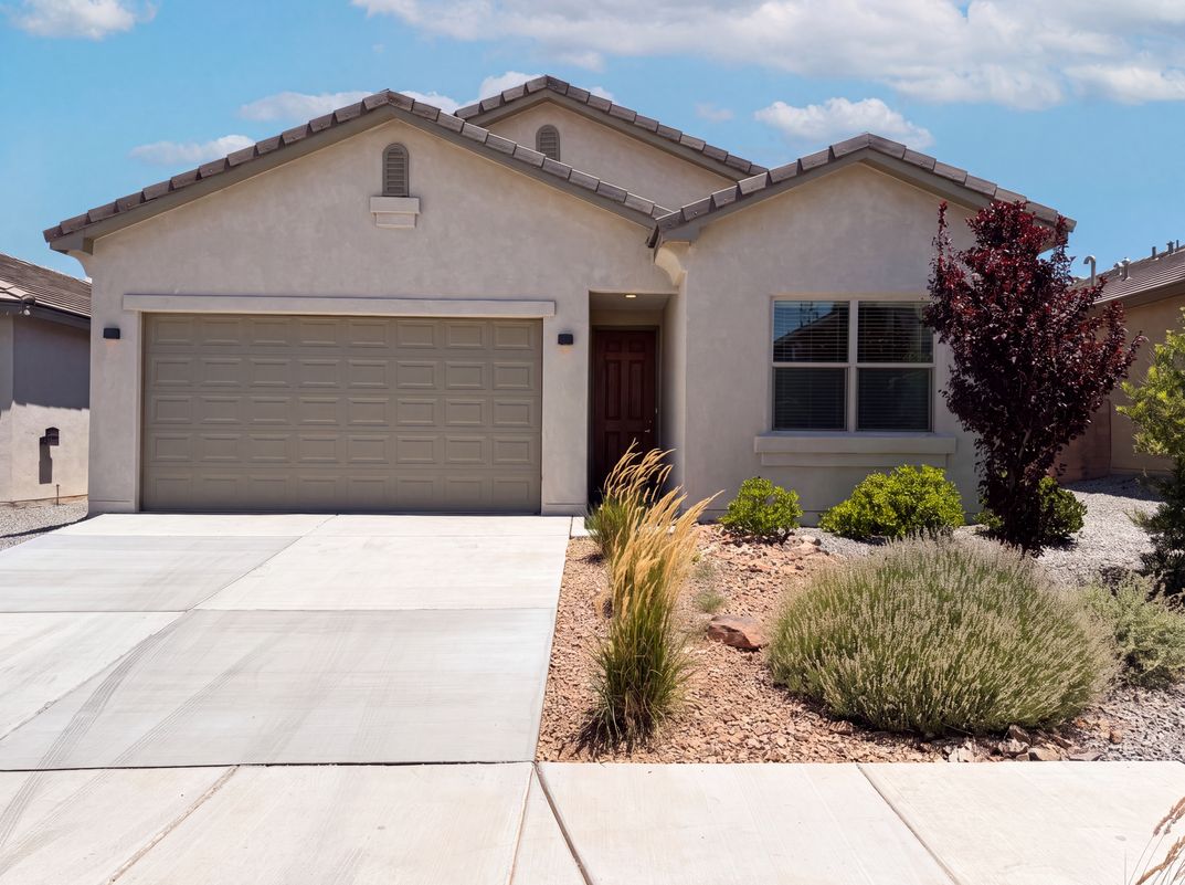 Property photo 1 of 2032 Lobo Trot Ct SE