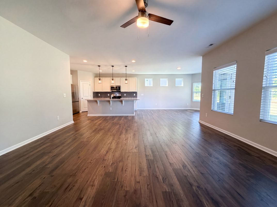 Photo 3 of 19 of 440 Shallowford Dr, Rock Hill, SC