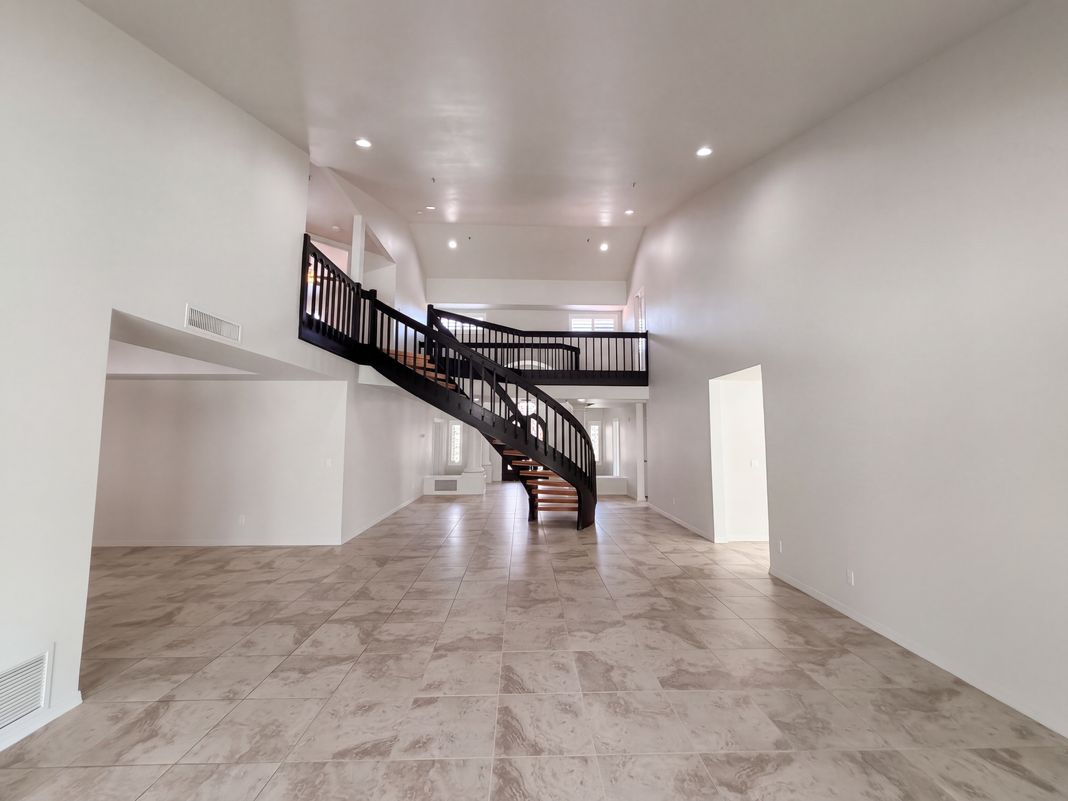 Property photo 3 of 10240 E Cochise Dr
