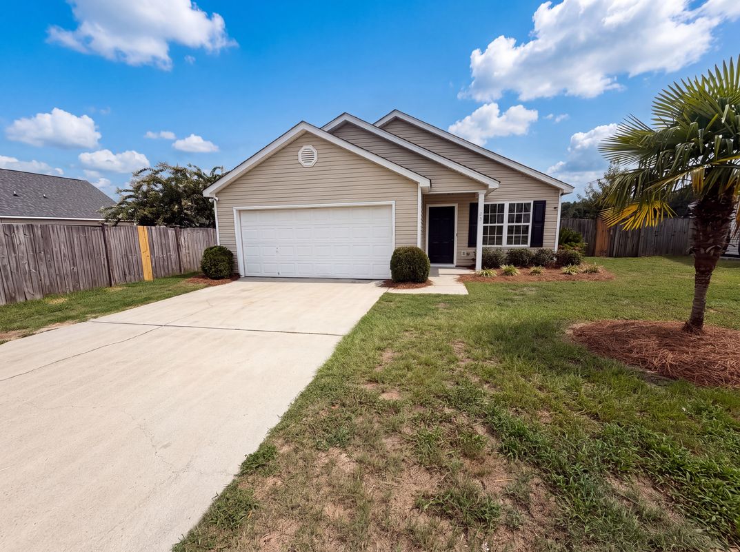 Property photo 1 of 237 Arthurdale Dr