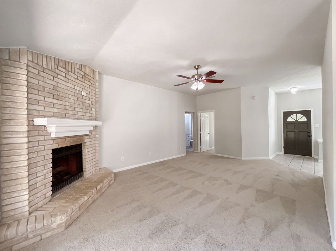 Property photo 3 of 4911 Creek Shadows Dr