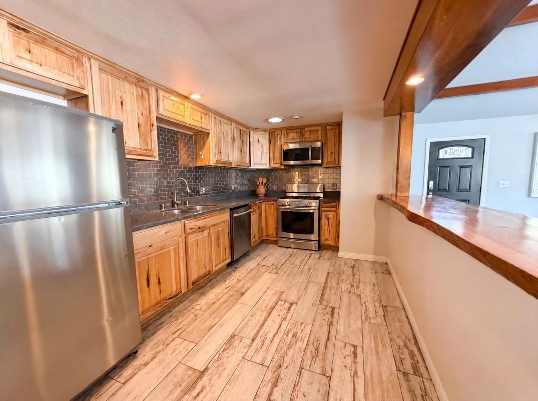Property photo 2 of 317 Wren Dr
