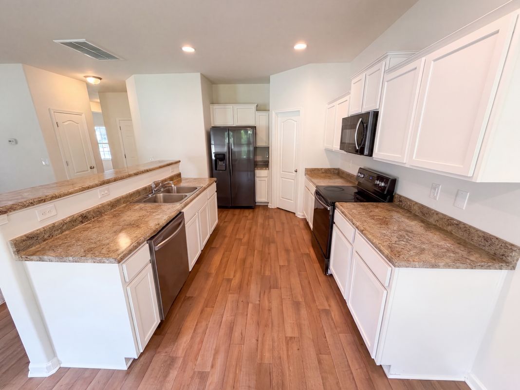 Property photo 2 of 8815 First Run Ct