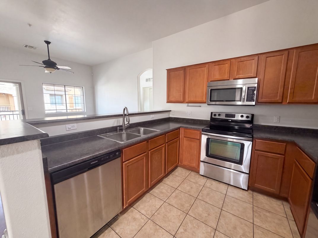 Property photo 2 of 1350 S Greenfield Rd Unit 2219