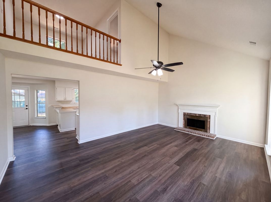 Property photo 3 of 4720 Topsail Ct