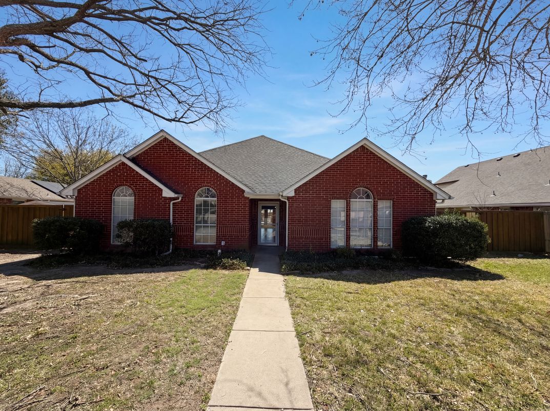 Photo 6 of 30 of 1711 Kennedy Dr, Wylie, TX