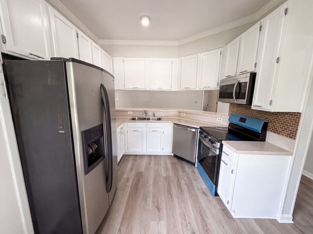 Property photo 2 of 130 Fredricksburg Way