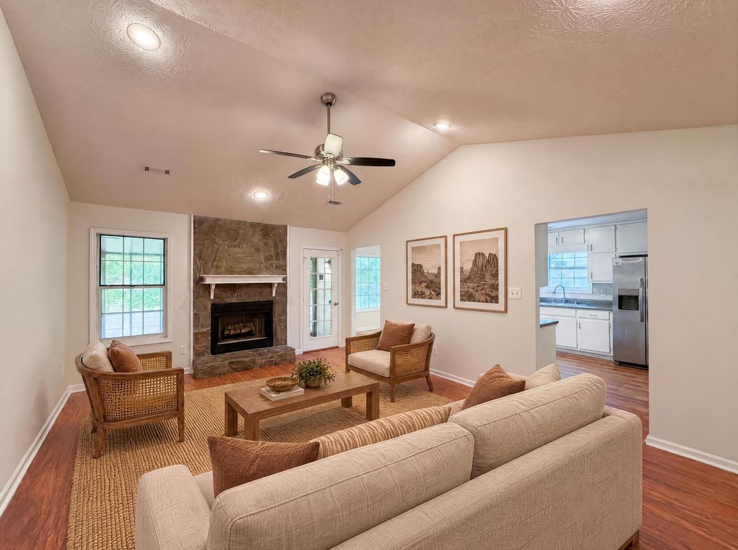 Property photo 3 of 430 Cornwallis Way