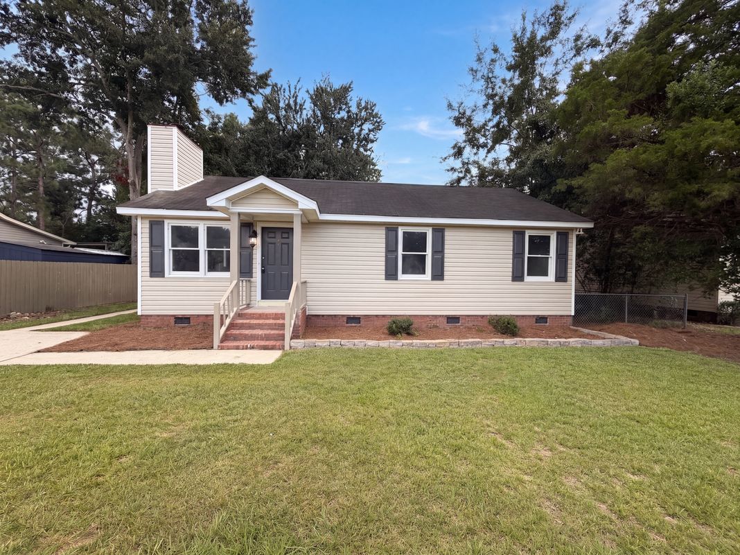 Property photo 1 of 127 Toucan Way