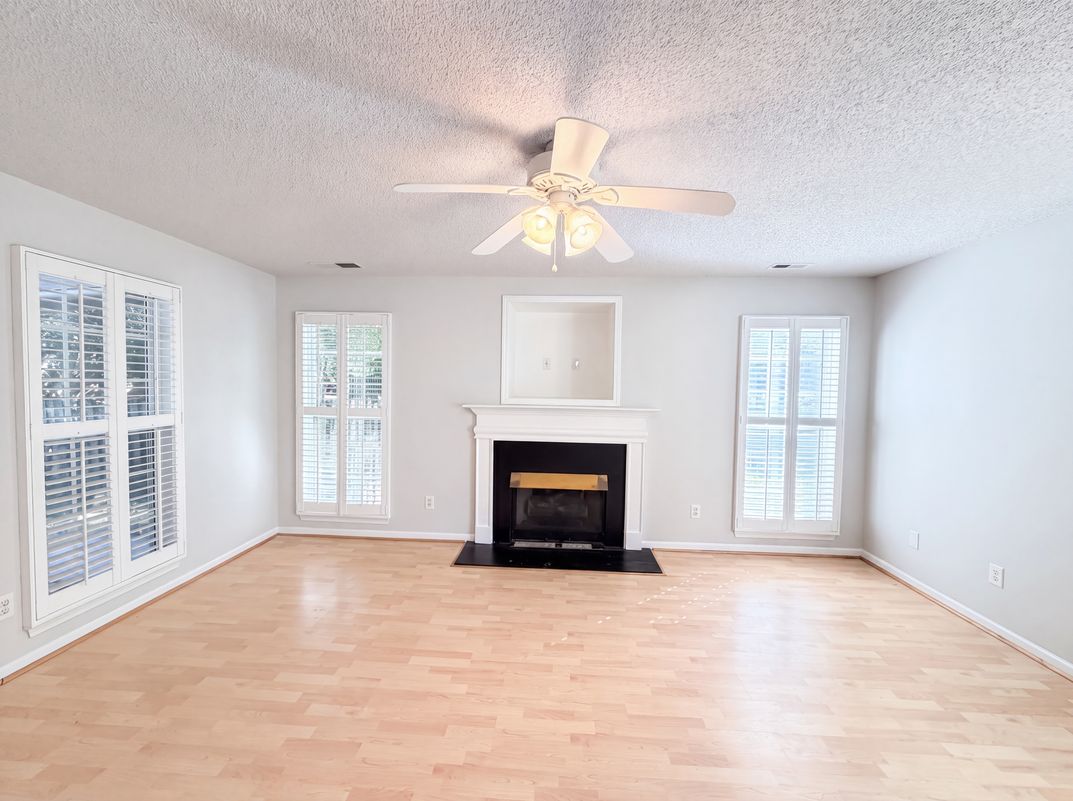 Property photo 3 of 3016 Wyntree Ct
