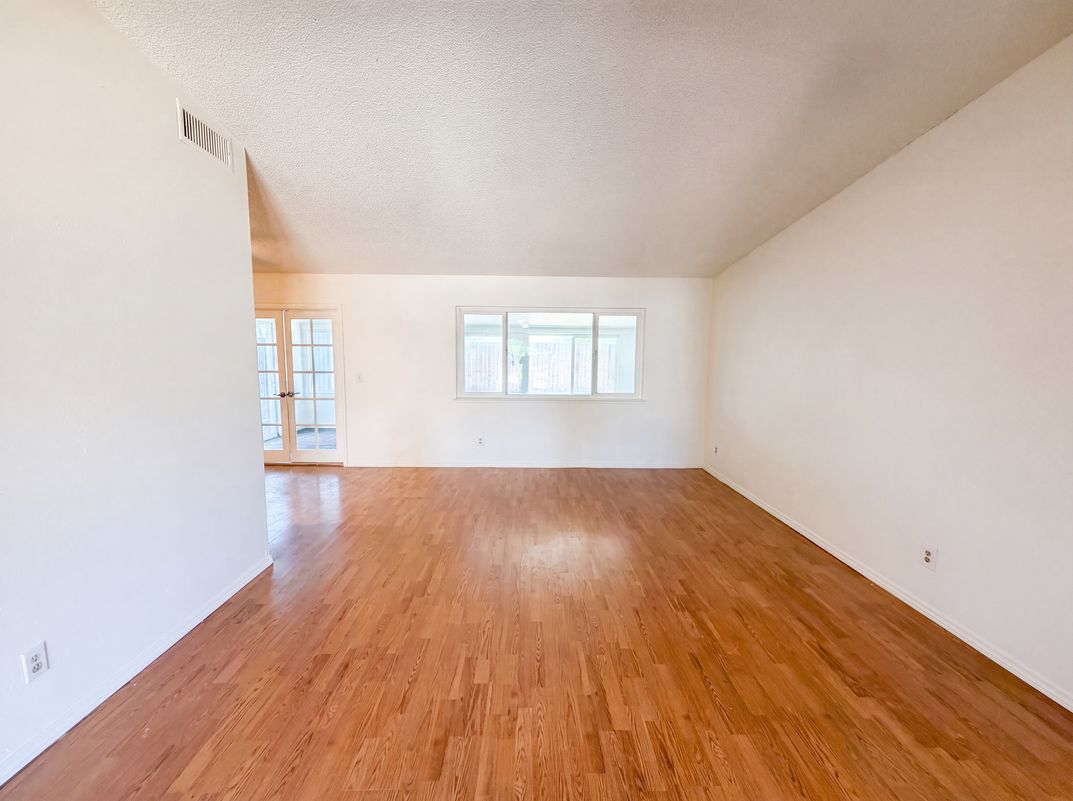 Property photo 3 of 6620 Twining Way