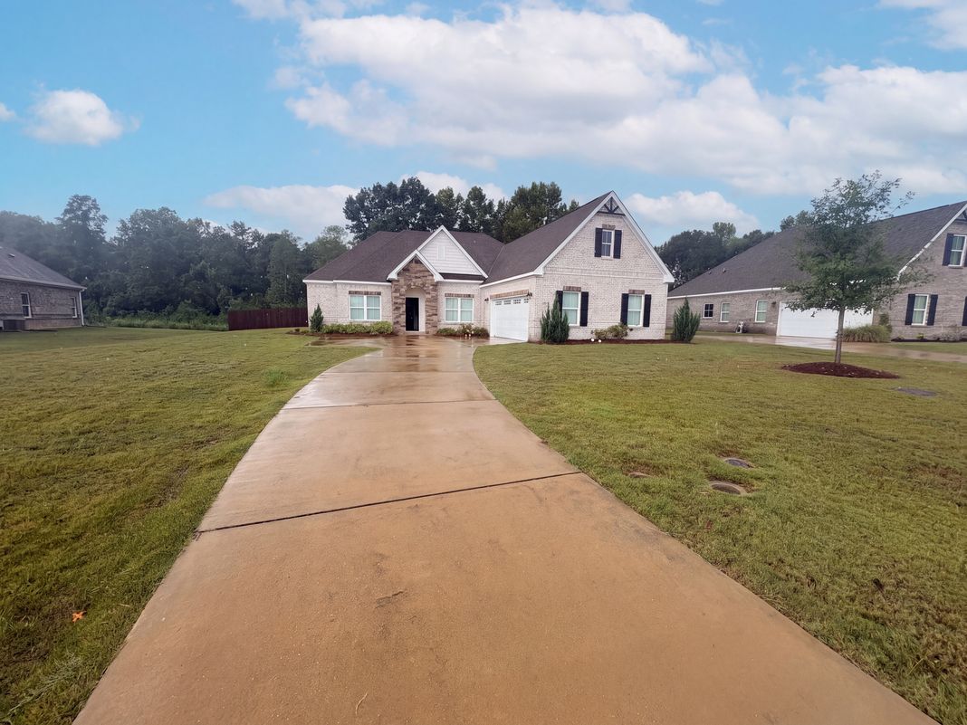 Property photo 1 of 316 Abby Ln