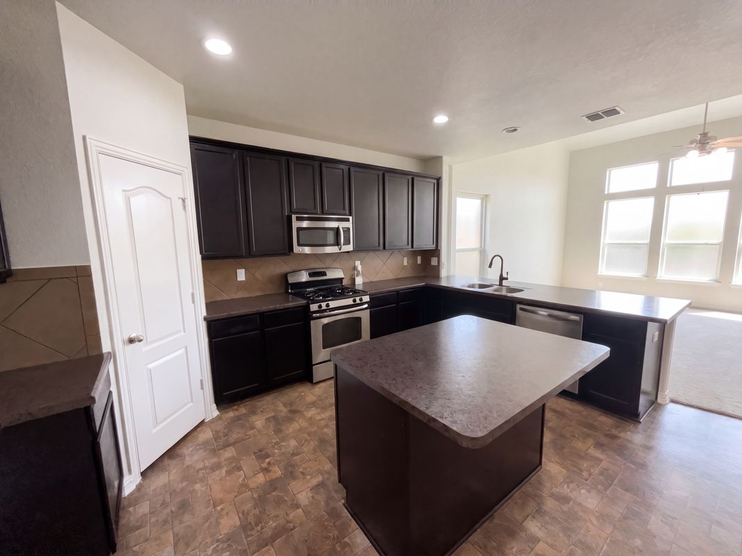 Property photo 2 of 10314 Quayle Mist