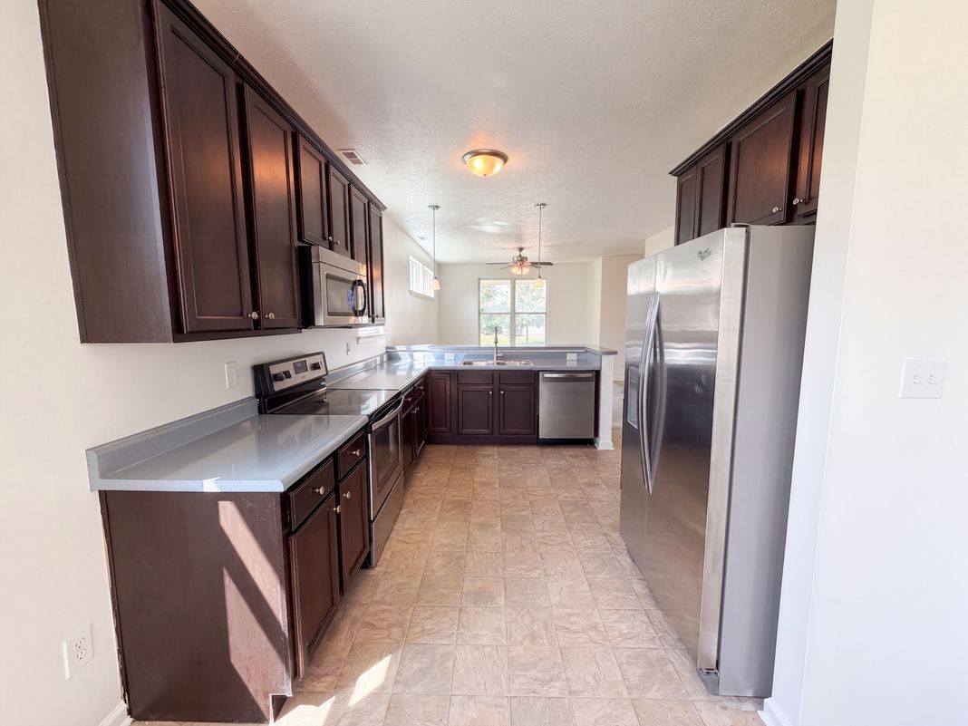Property photo 2 of 2913 Hervey St