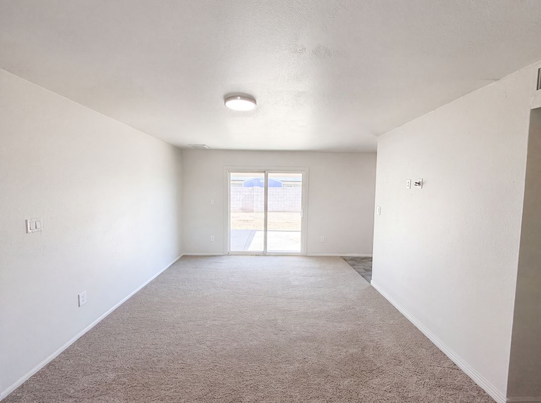 Property photo 3 of 5908 W Calavar Rd