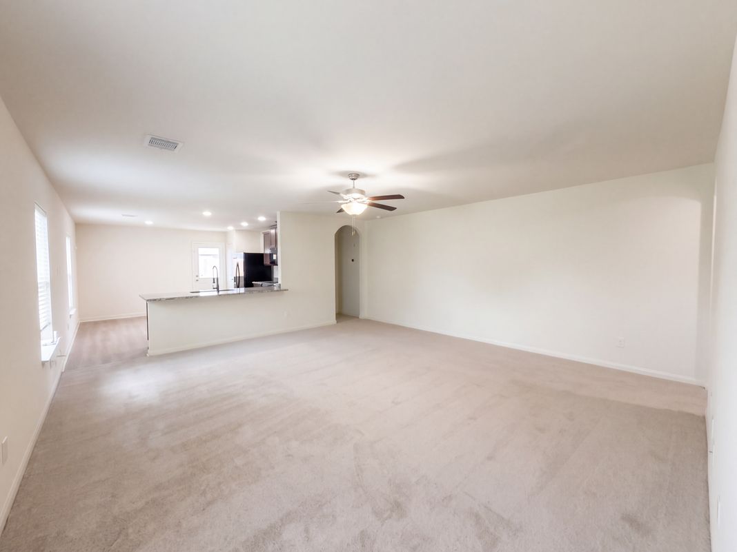 Property photo 3 of 6115 El Oro Dr