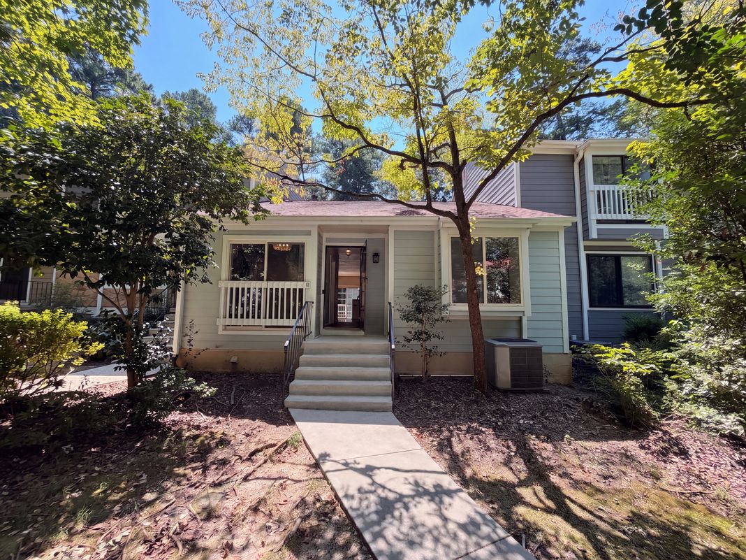 Property photo 1 of 704 Green Ridge Dr