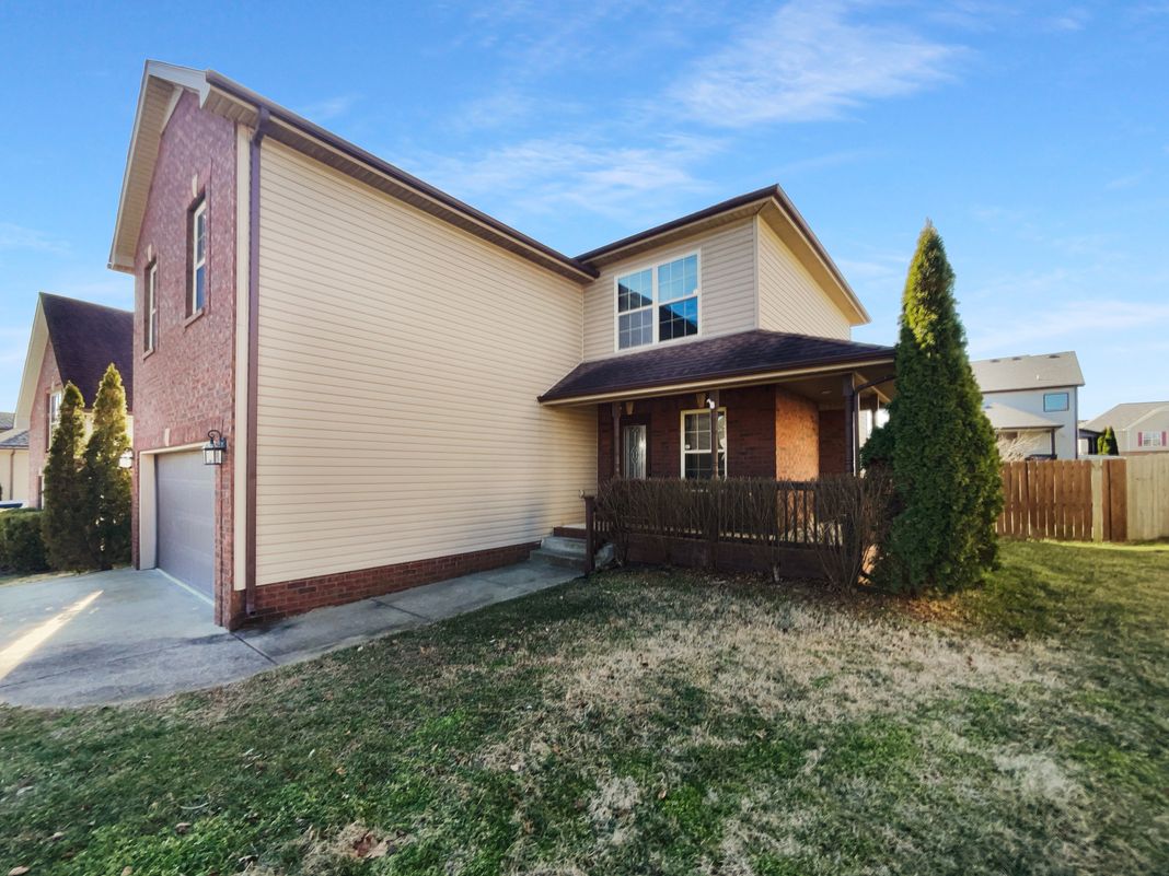 Property photo 1 of 1450 Raven Rd