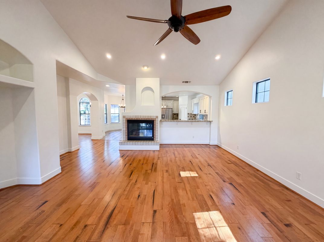 Property photo 3 of 3172 Chasen Dr