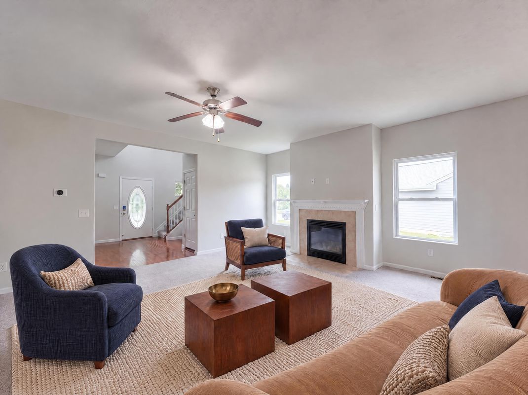 Property photo 3 of 940 Sleepy Hollow Dr