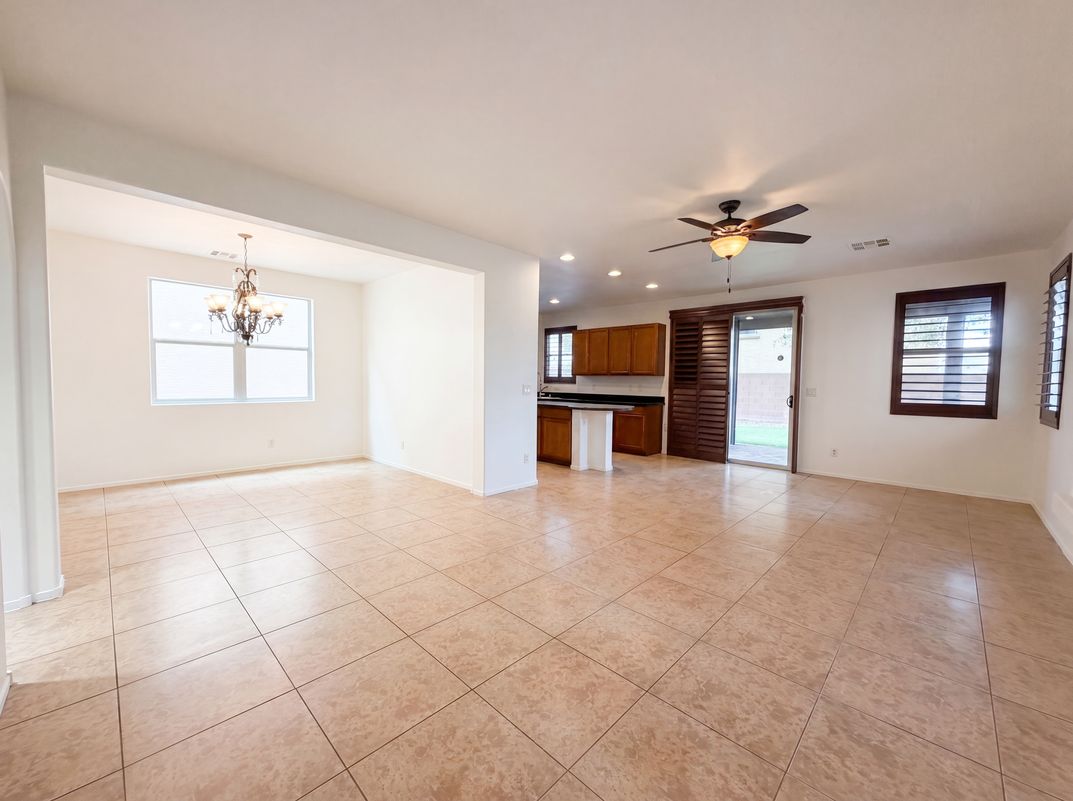 Property photo 3 of 7478 Benlomond Ave