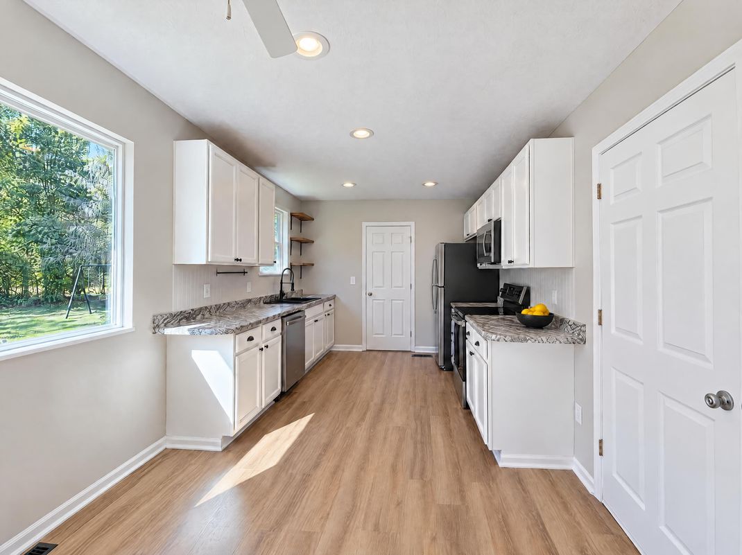 Property photo 2 of 4695 Wayne Blvd