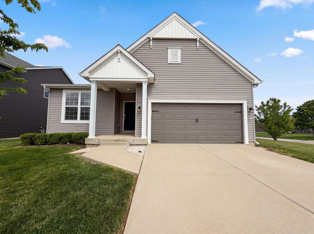 Property photo 1 of 1034 Sweet River Dr